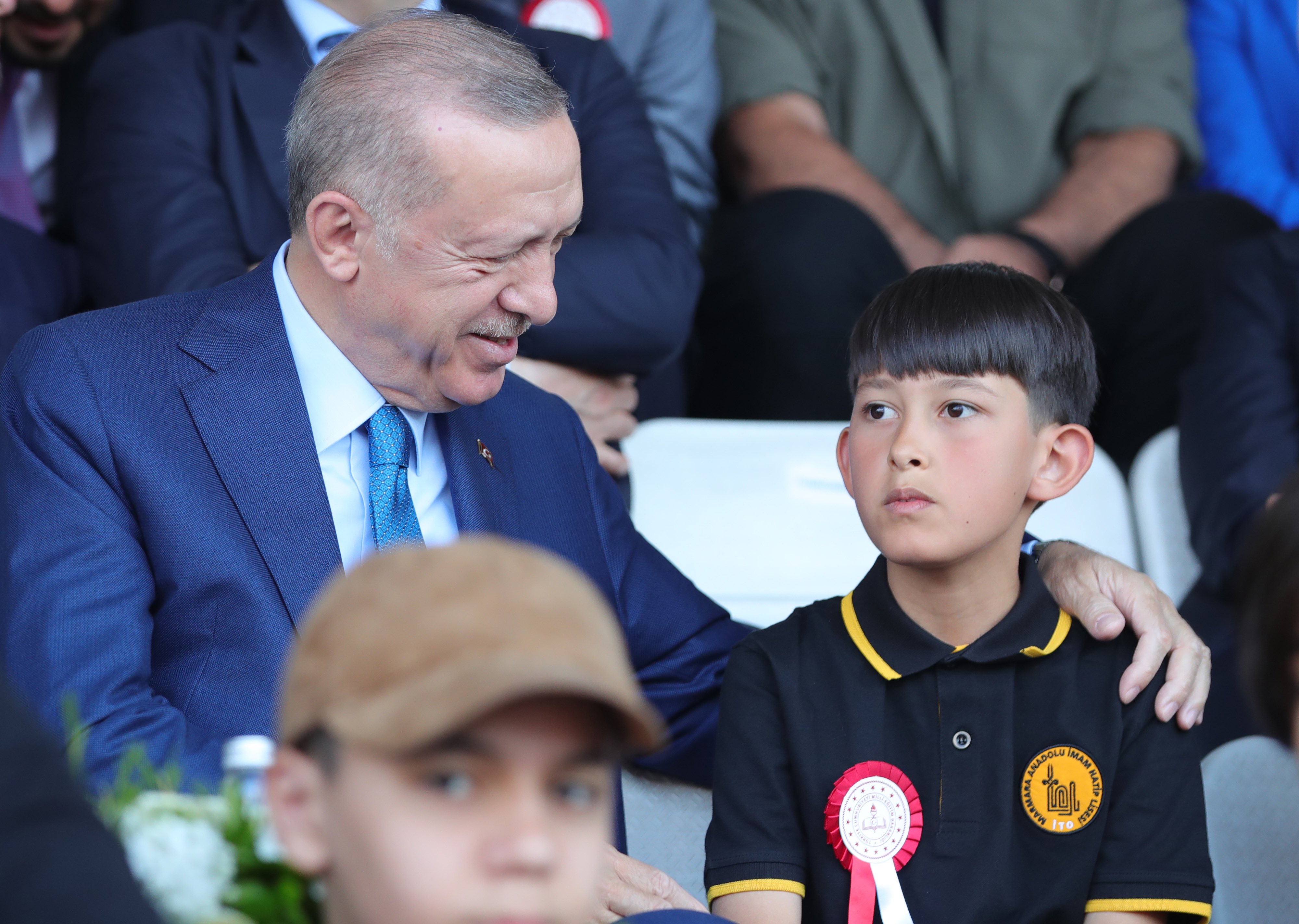 Son dakika! Cumhurbaşkanı Erdoğan, öğrencilerle bir arada! Karne Dağıtım töreninde önemli açıklamalar!