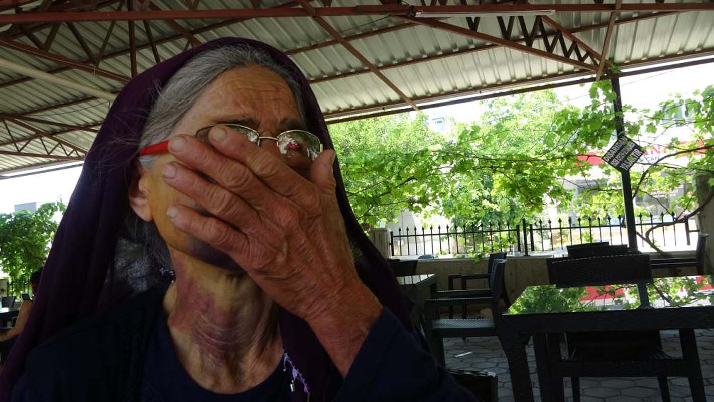 Adana, Kozan'da yaşlı kadını darp ettiği iddia edilen kişinin savunması pes dedirtti! Bana tükürürken...