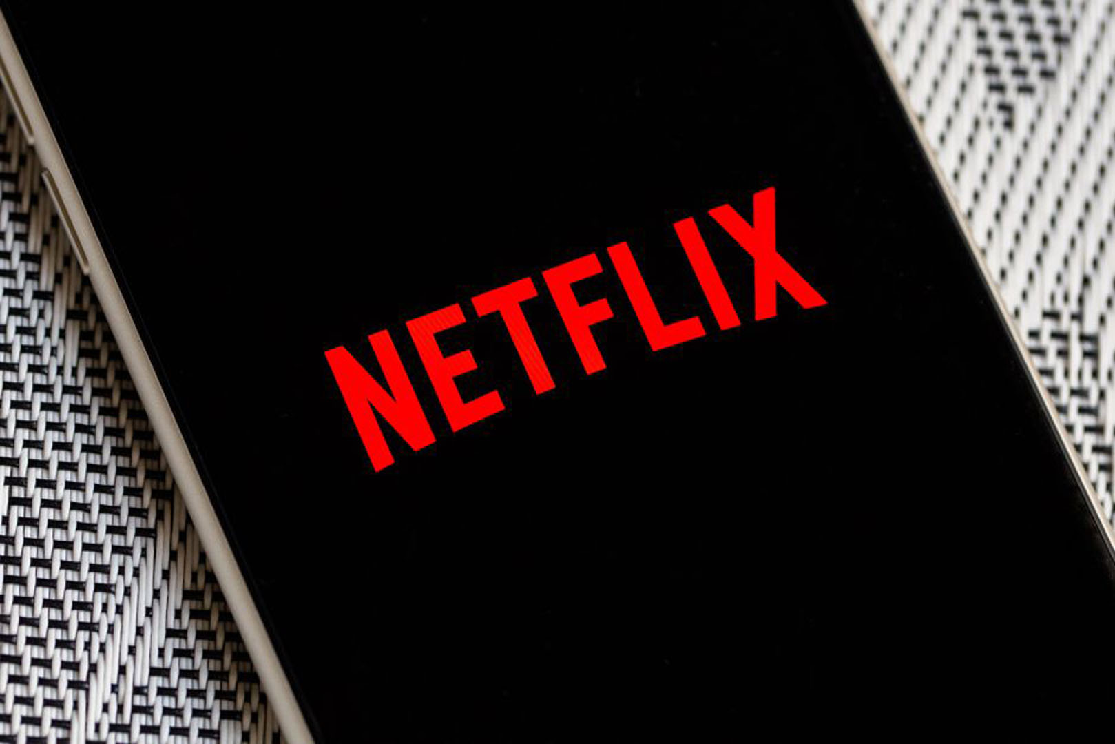 Netflix rekabete dayanamadı! Çalışanlarını işten çıkarttı!