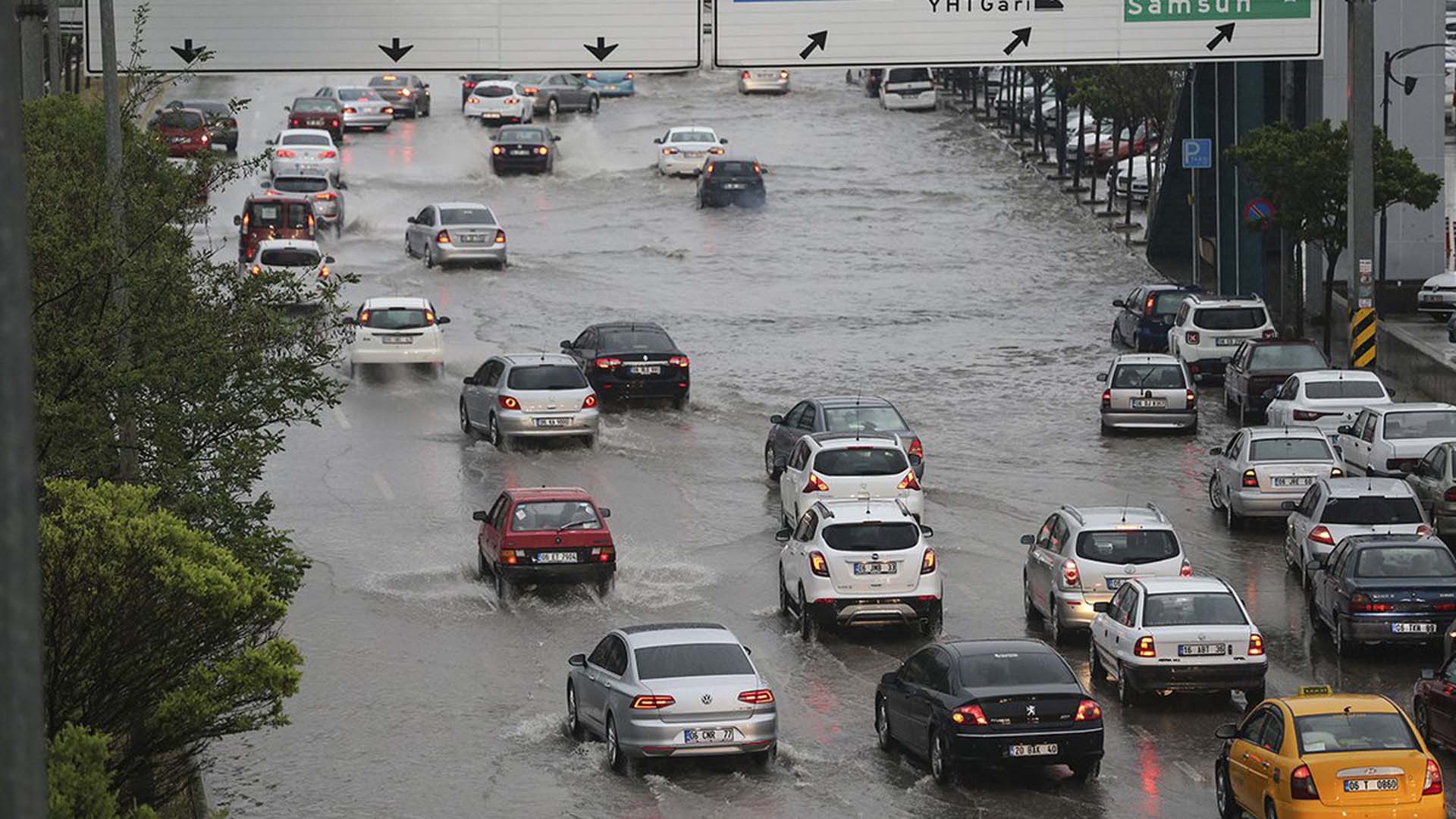 Ankara'da yaşanan sel felaketinden acı haber! 21 yaşındaki genç hayatını kaybetti!