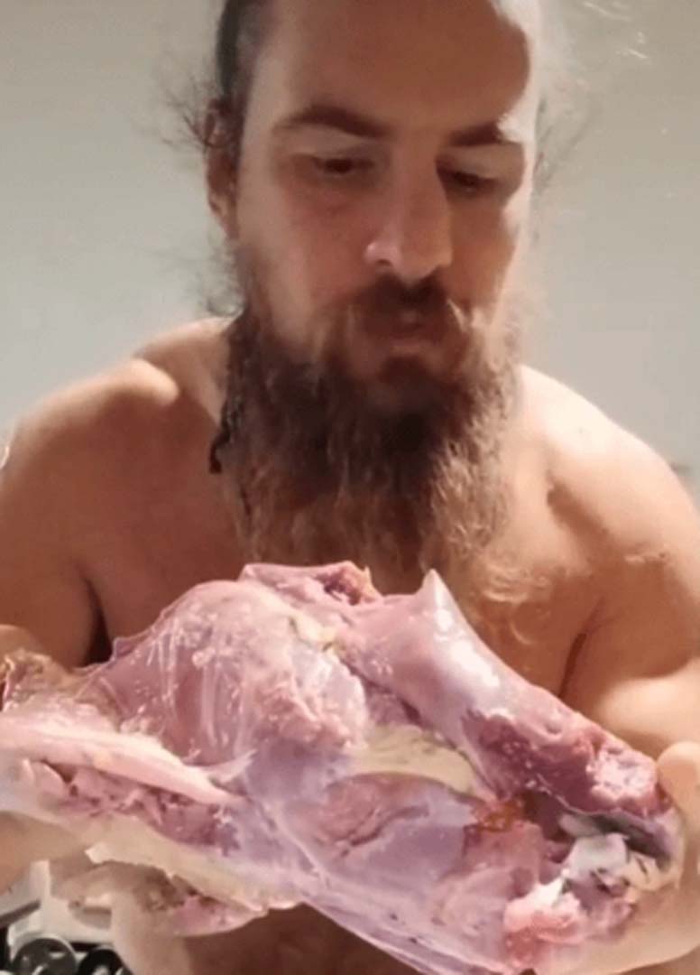 TikTok fenomeni Boban Simic itirafıyla mide bulandırdı! Vajinal akıntı diyeti yapıyor!