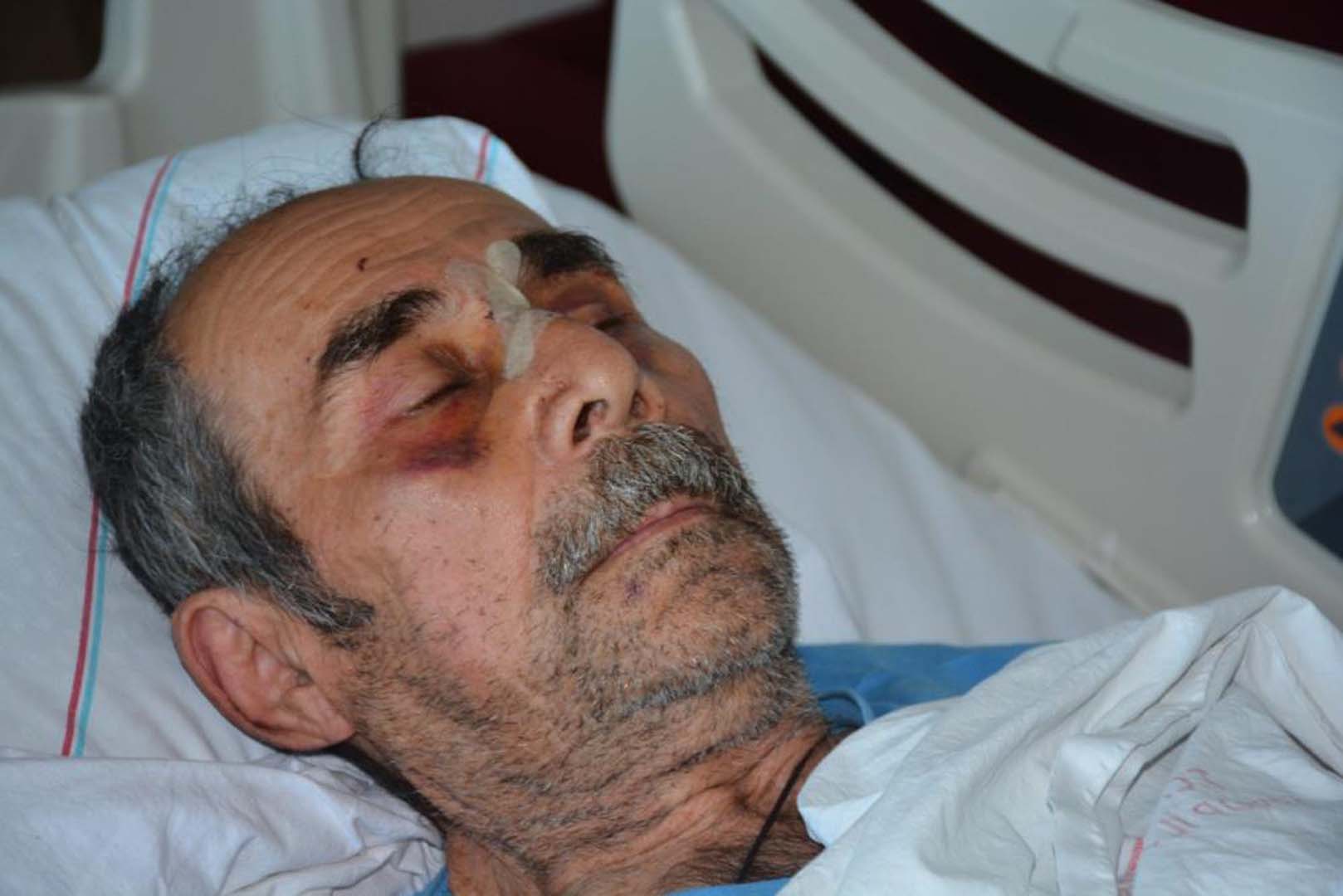 Böyle evlat olmaz olsun! Para vermeyen anne ve babasını öldüresiye dövdü!