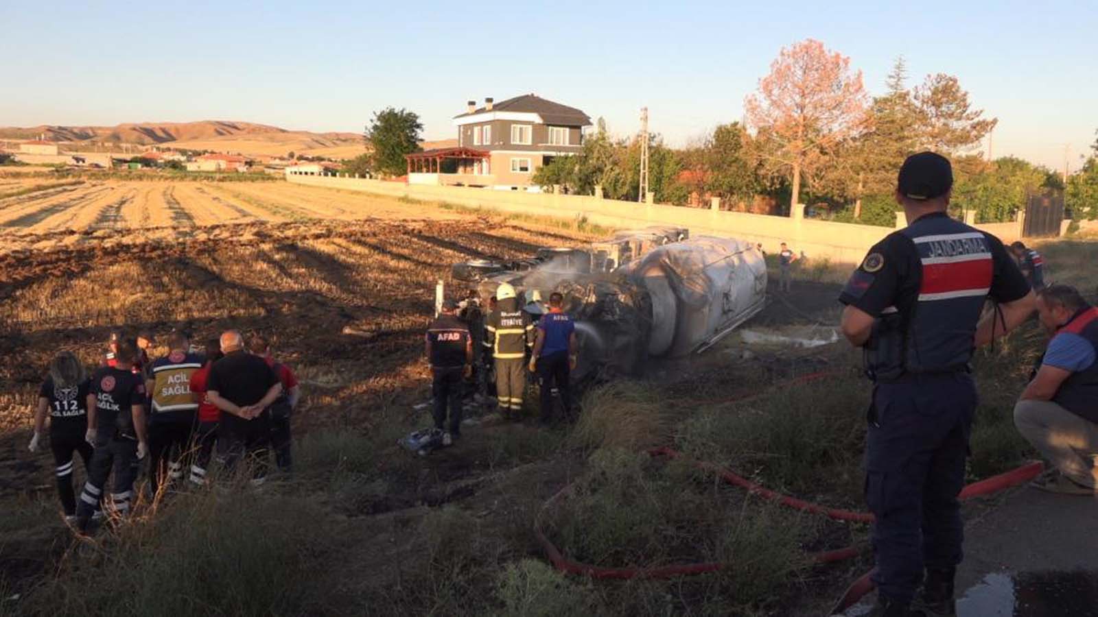 Aksaray'da tüyler ürperten kaza! Yanarak can verdi!