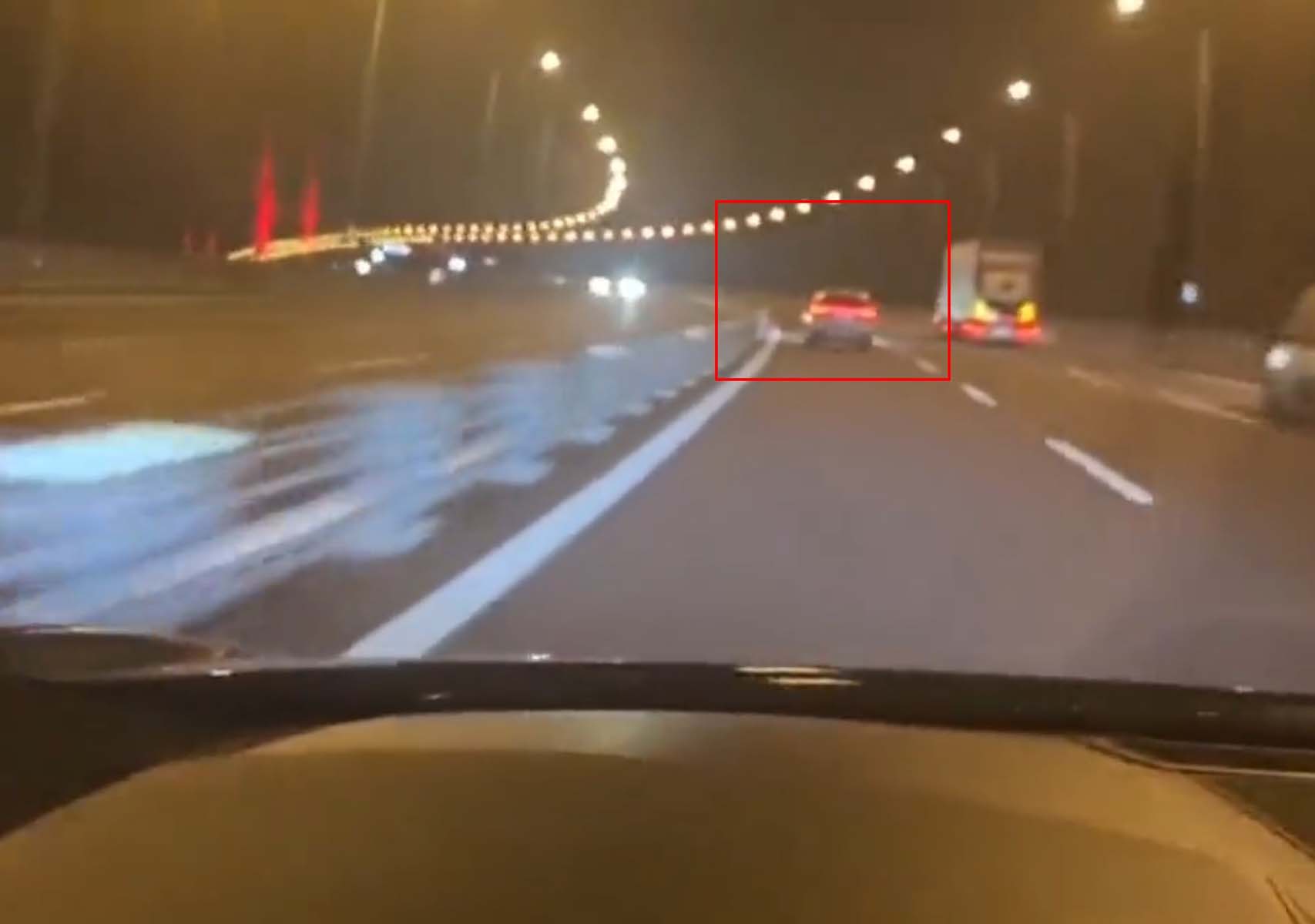 Yerli otomobil TOGG trafikte görüntülendi! Nasıl da uzuyor arka stoplarına yandığım