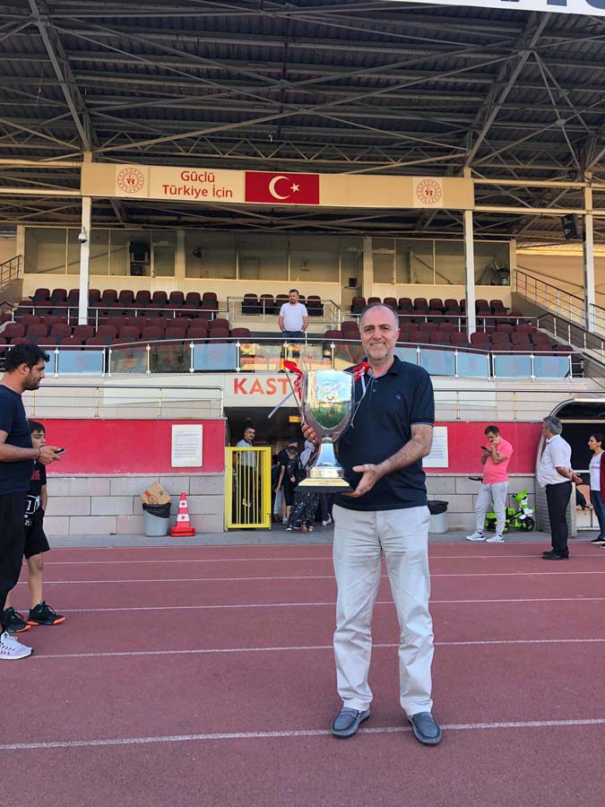 Pendik'in gururu Kurtköy Spor 2021-2022 sezonunda U16 şampiyonu oldu!