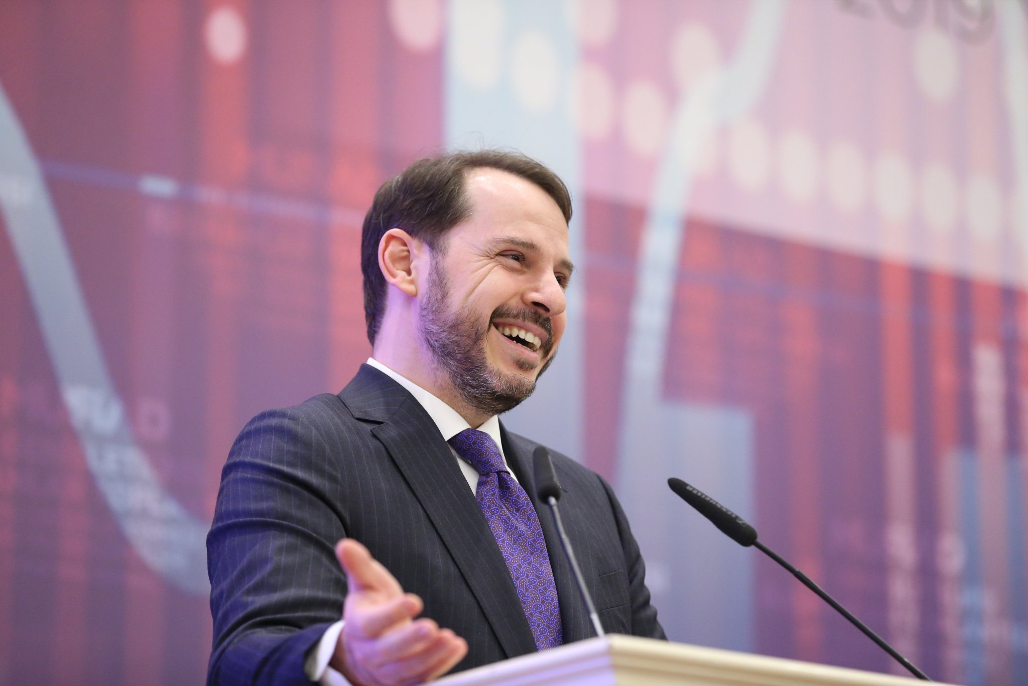 Berat Albayrak'ın gelişi yakın, kemerleri bağlayın! Halk TV yazarı duyurdu: "Eli kulağında!"