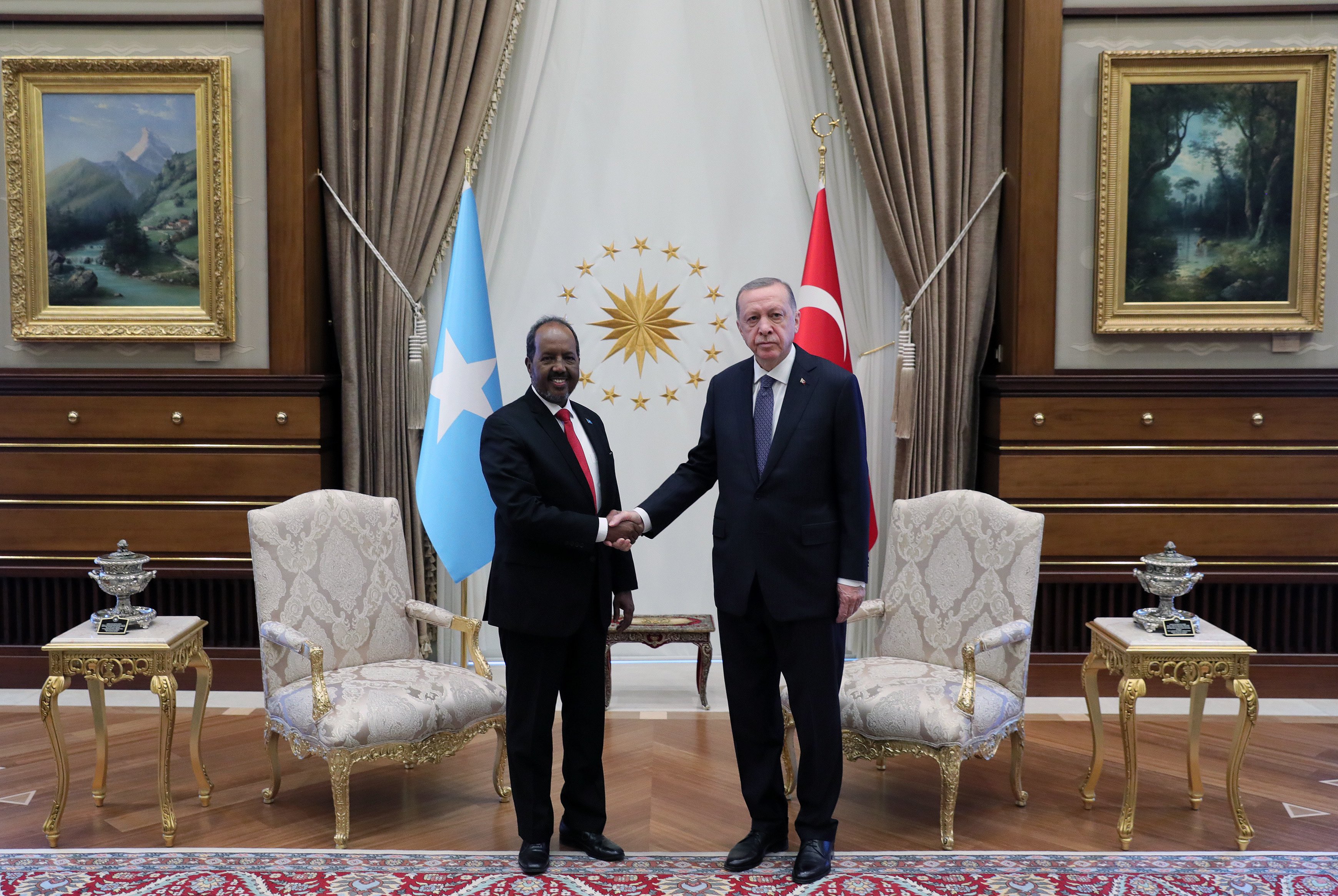 Son dakika | Cumhurbaşkanı Erdoğan ve Somali Cumhurbaşkan Mahmud'dan önemli açıklamalar: Yardımların tutarı 1 milyar doları aştı