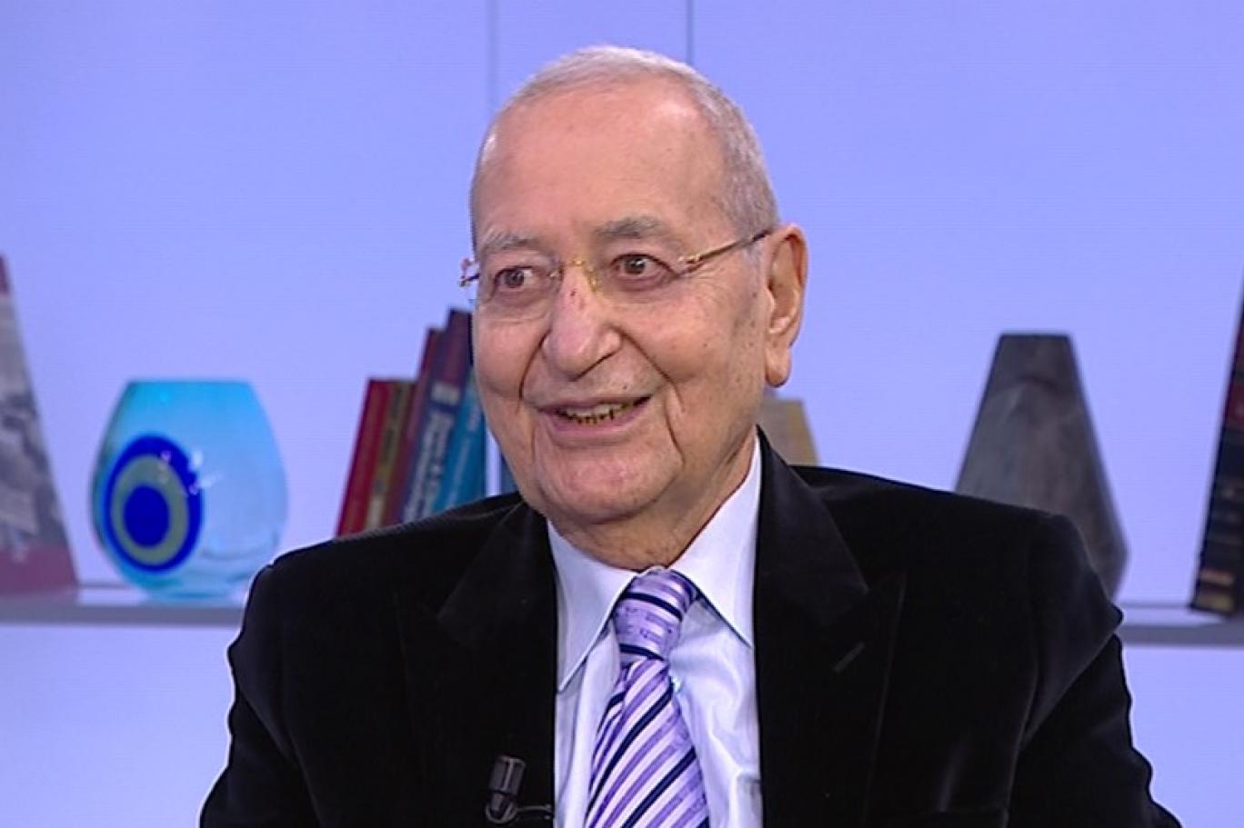 Mehmet Barlas: Artık uyumayı bırakalım ve altılı masanın ayaklarından birçoğunun aslında FETÖ ayağı olduğunu unutmayalım