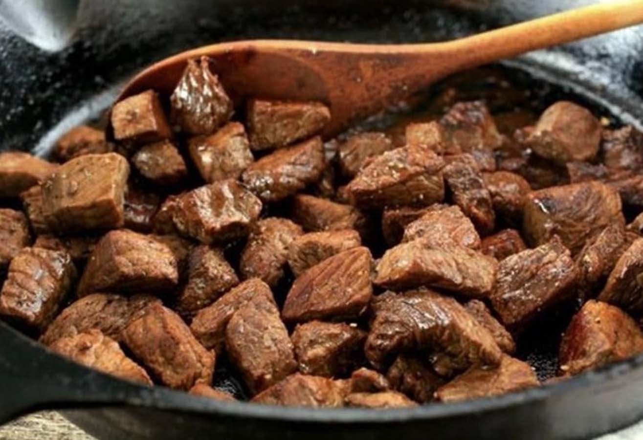 Kurban Bayramı'nda aşırıya kaçmayın! Diyetisyen Ceren Kaplan'dan bayramda beslenme önerileri