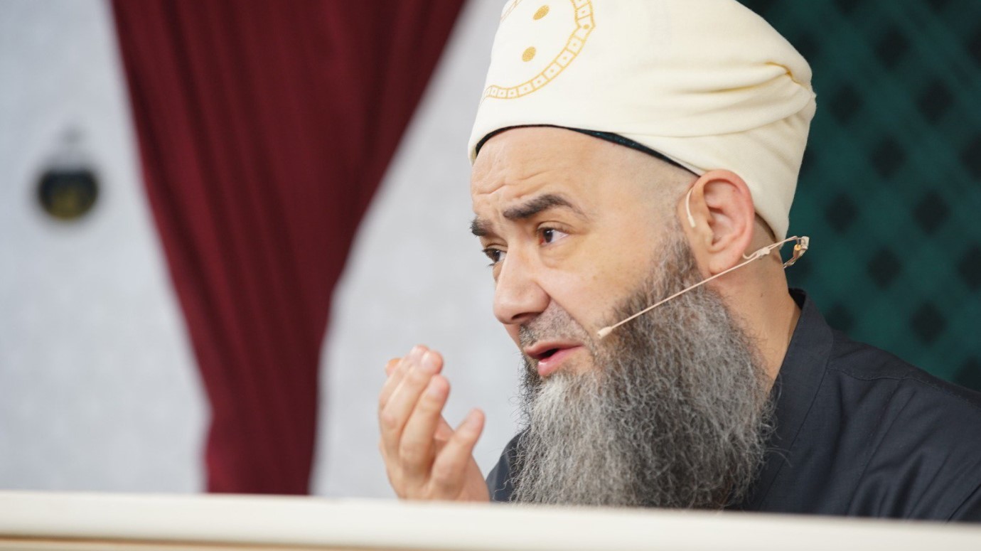 Mahmut Efendi'nin vefatının ardından merak konusu olmuştu! Cübbeli Ahmet o soruya açıklık getirdi! Karşı olanlar vehhabidir!