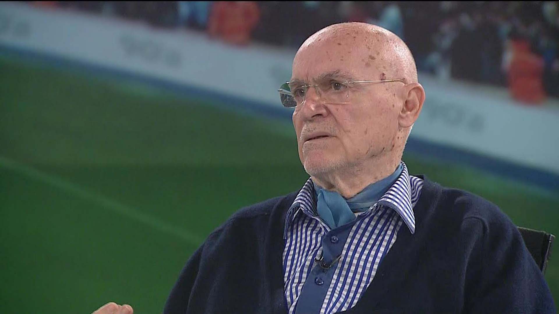 Yoğun bakıma kaldırılan usta gazeteci Hıncal Uluç'tan kötü haber! Ural Aküzüm duyurdu...