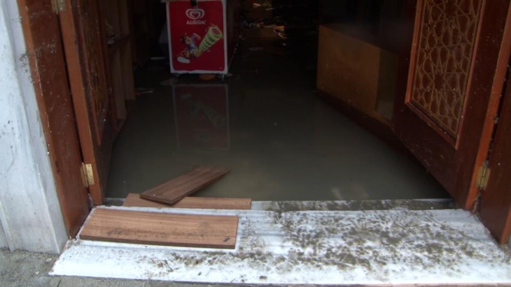 Son dakika | İçişileri Bakanı Soylu sel mağduru Esenyurtlulara müjdeyi verdi!