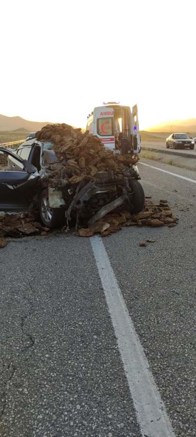 Ağrı'da kahreden kaza! Ölü ve yaralılar var!