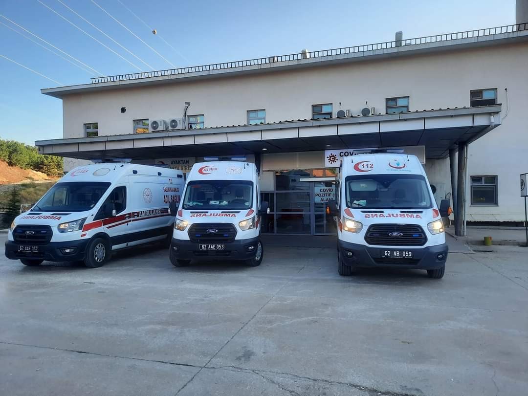 Son Dakika! Karadeniz tur minibüsü devrildi: 3'ü ağır 19 yaralı