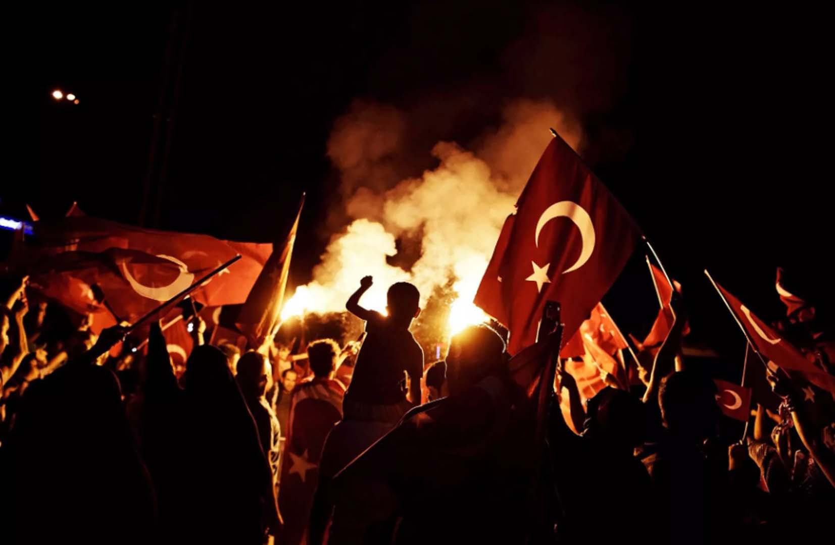 15 Temmuz'da bankalar açık mı, kapalı mı 2022? 15 Temmuz Cuma bankalar çalışıyor mu?