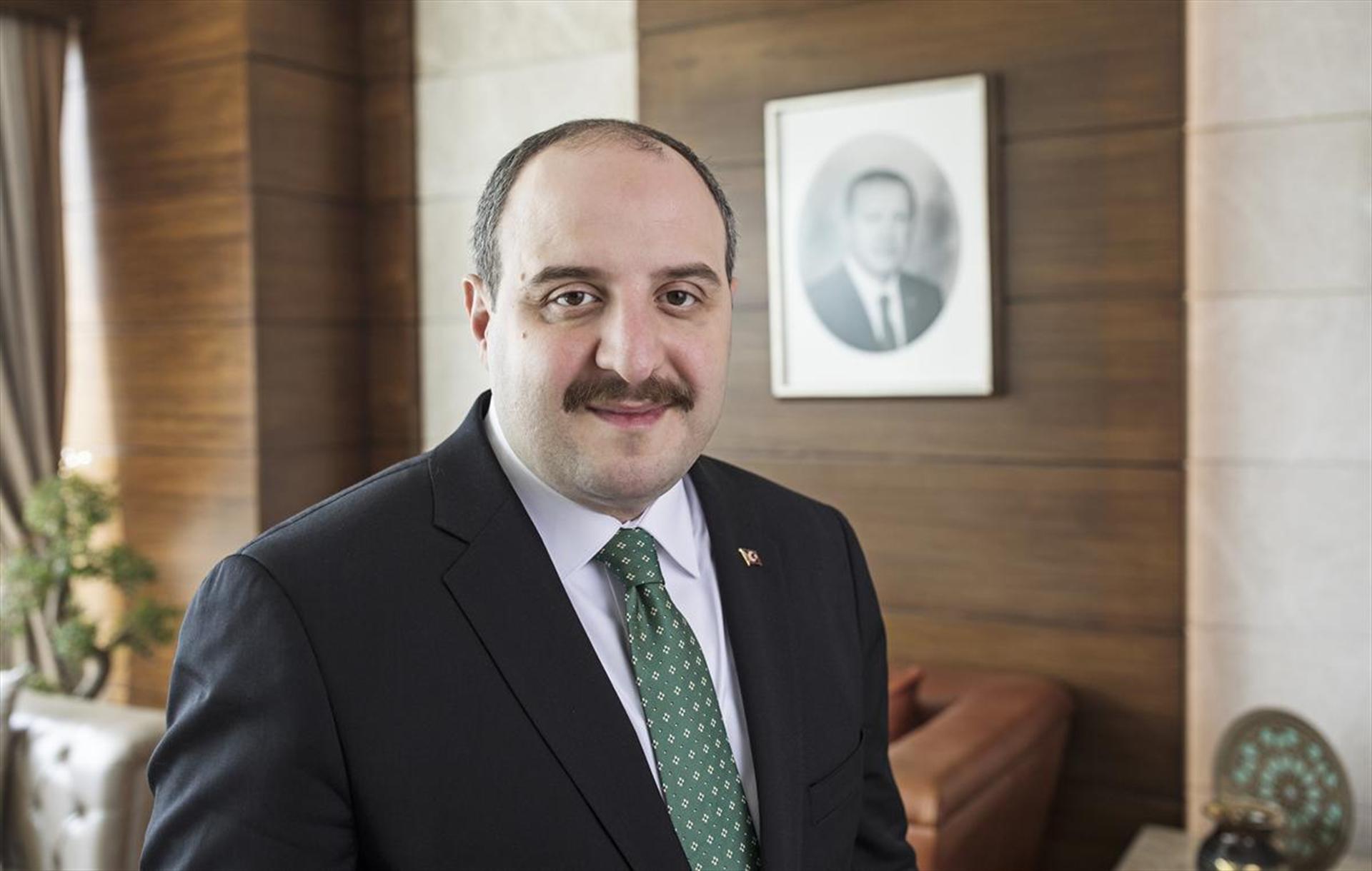 Bakan Varank'tan, İYİ Parti Mahalle Başkanı'na haddini bildirdi! Cahil, terbiyeden de nasibini alamamış!