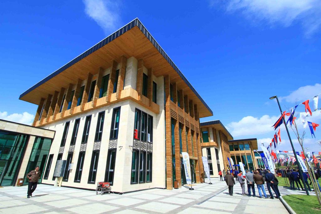 15 Temmuz'da belediyeler açık mı, çalışıyor mu 2022? Büyükşehir belediyeleri açık mı?