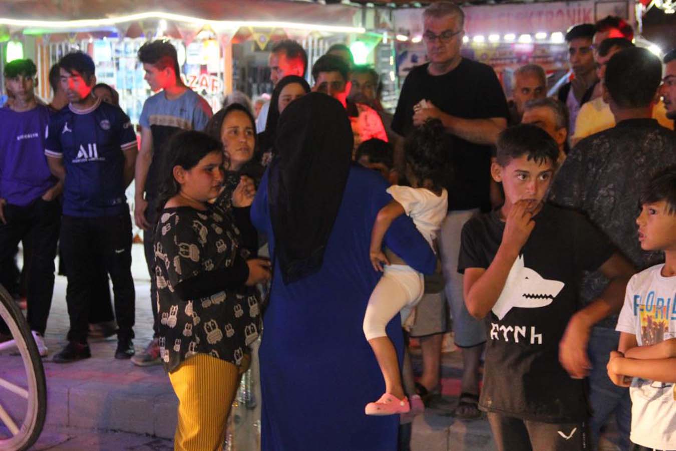 Bir anda koşmaya başlayan at korku dolu anlar yaşattı! Faytondaki 5 kişi ölümden döndü!