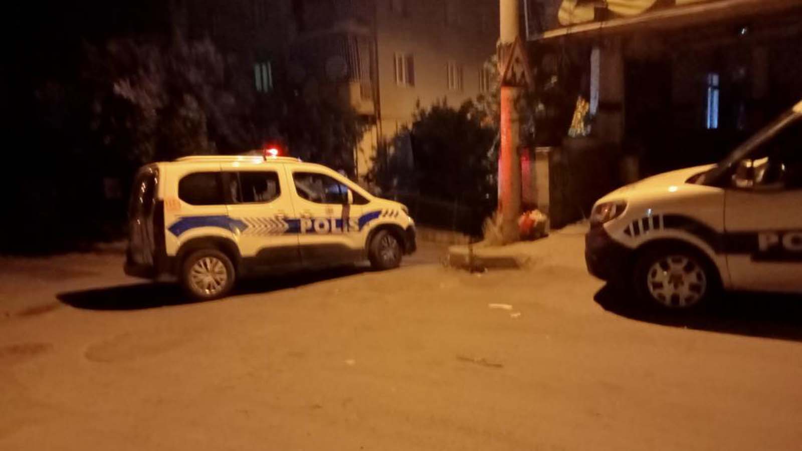 İzmir'de kadın cinayeti! Kardeşinin kimliği ile kaçmak isterken yakalandı!