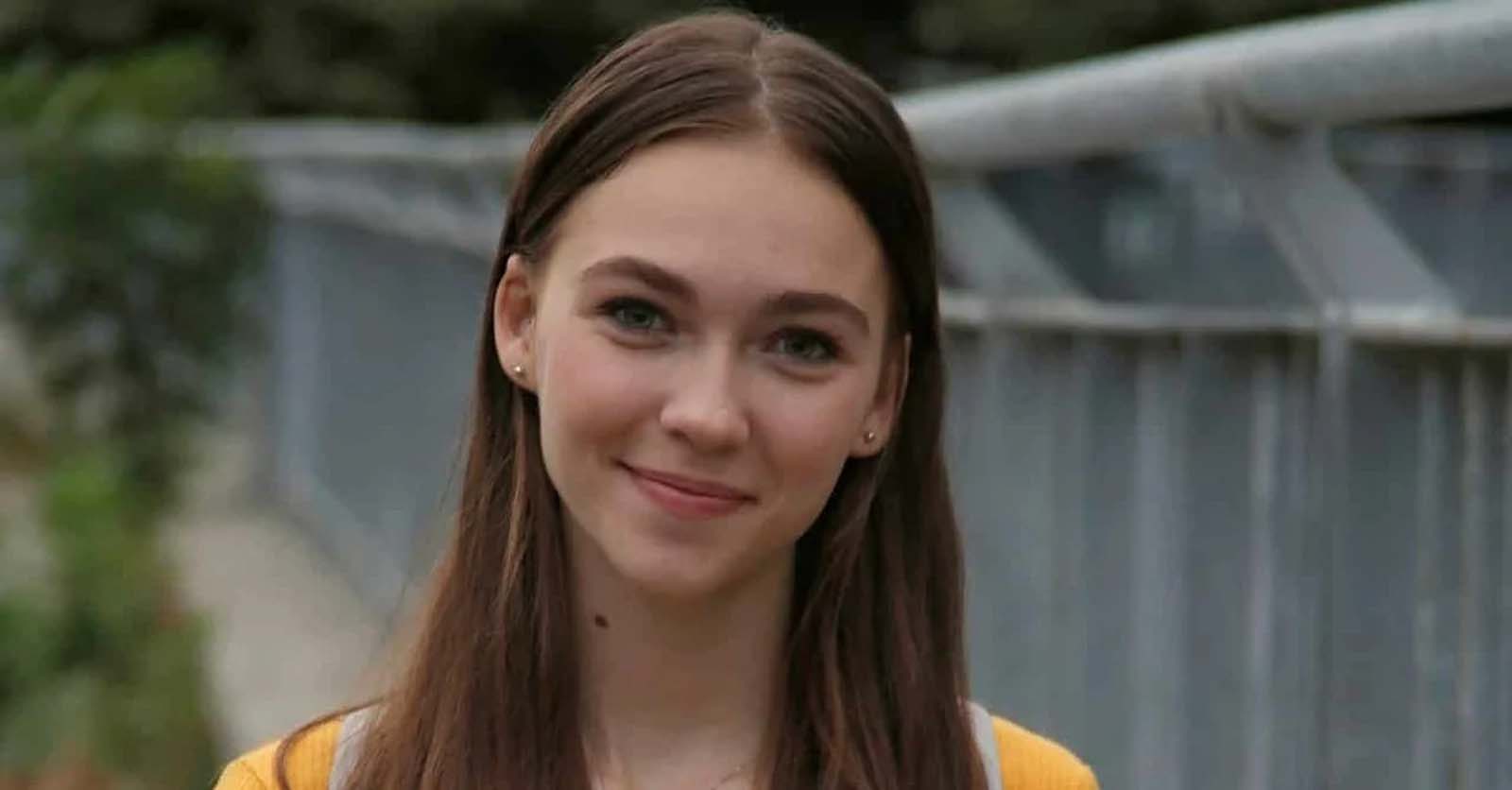 Ah Nerede Sera kimdir? Miray Akay kimdir? Nereli, kaç yaşında, sevgilisi var mı? Hangi dizilerde, filmlerde oynadı?