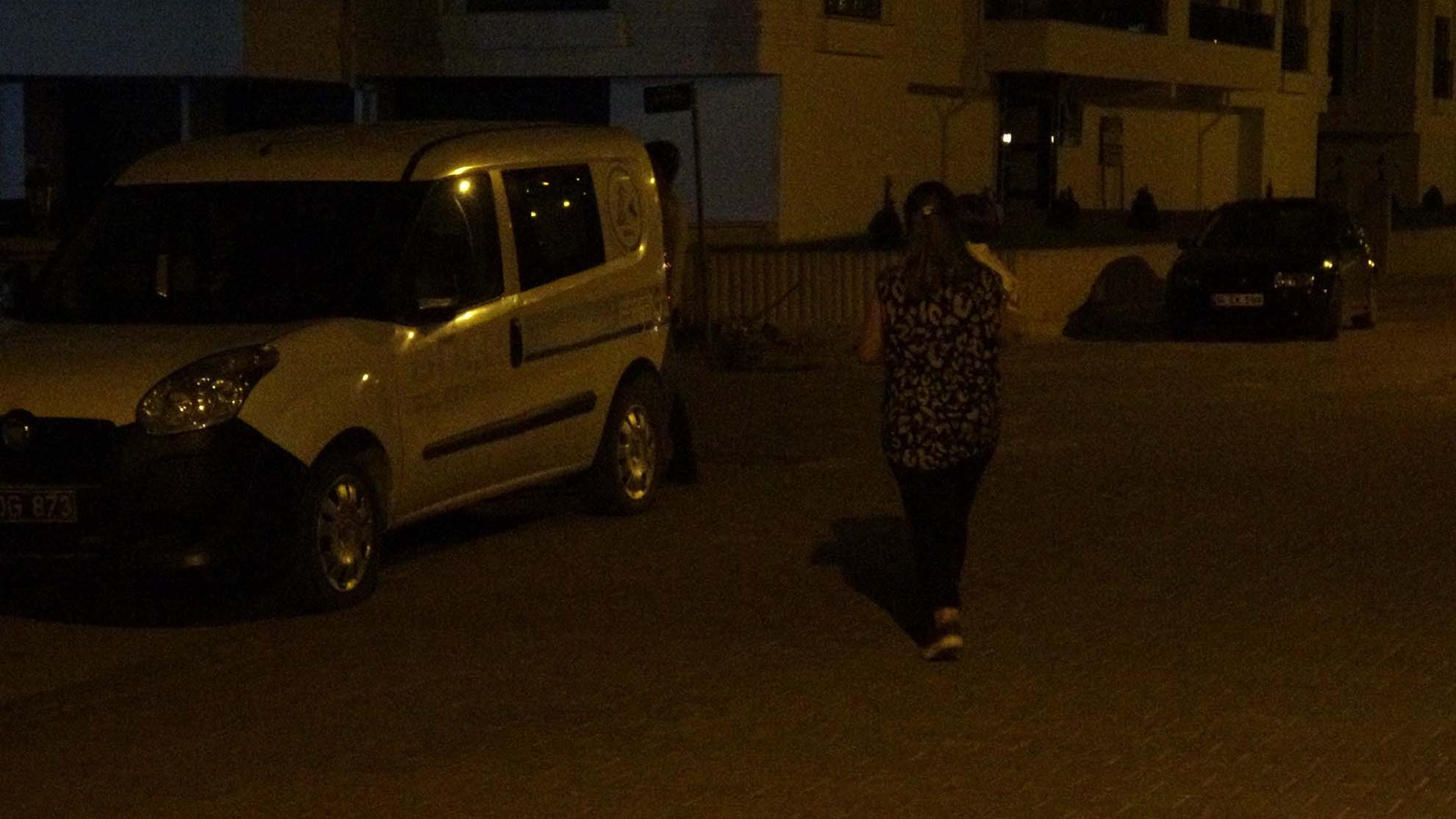 Düzce'deki deprem, Boluları sokağa döktü! Depremi hisseden vatandaşlar, kendilerini korkuyla dışarı attı!