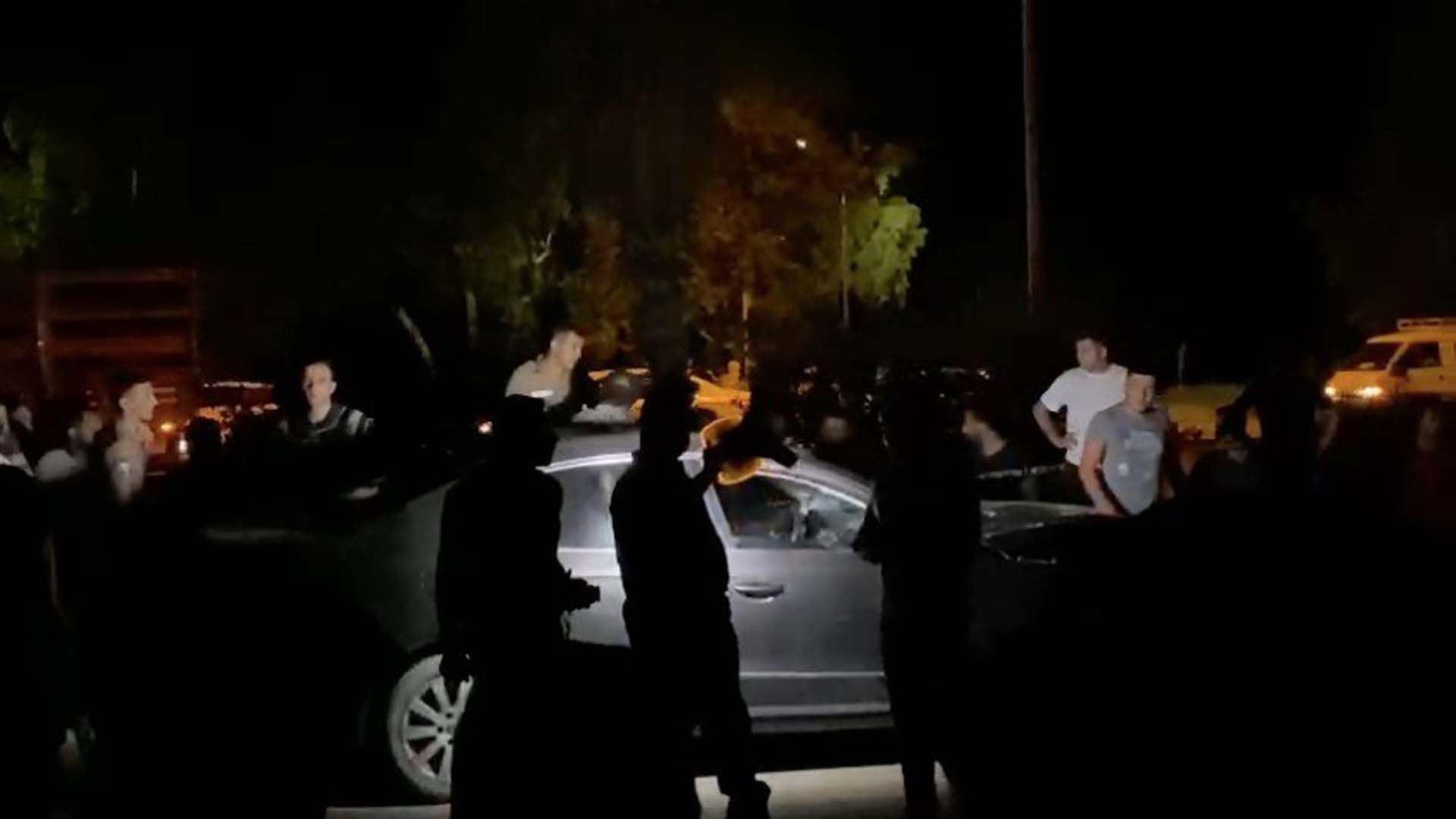 Antalya Finike'de korkunç kaza! Karşıdan karşıya geçmeye çalışan kadınlara otomobil çarptı: 3 ölü 