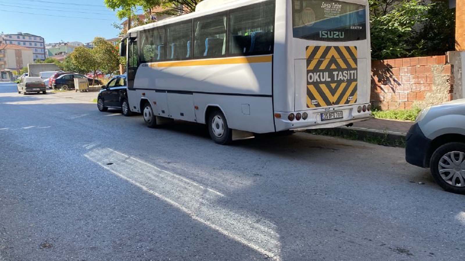 Sadece oyun oynamak istemişti! Babasının park etmeye çalıştığı aracın altında kalan çocuktan kötü haber! 