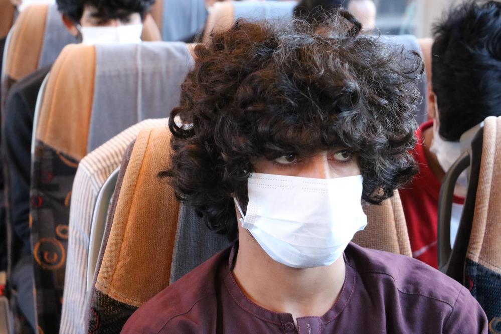 215 Afgan göçmen yakalanmıştı! Sınır dışı edilecek!