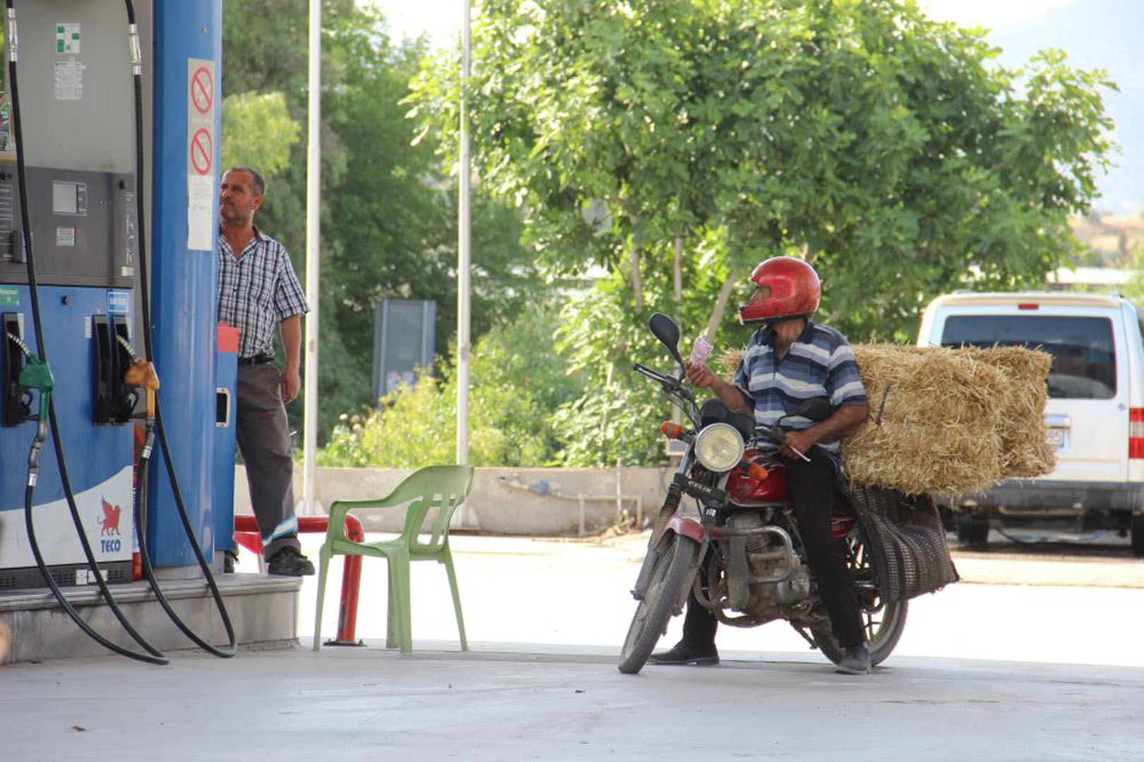 Akaryakıta gelen zamlardan sonra vatandaş kontak kapattı! Motosiklete talep daha da arttı!
