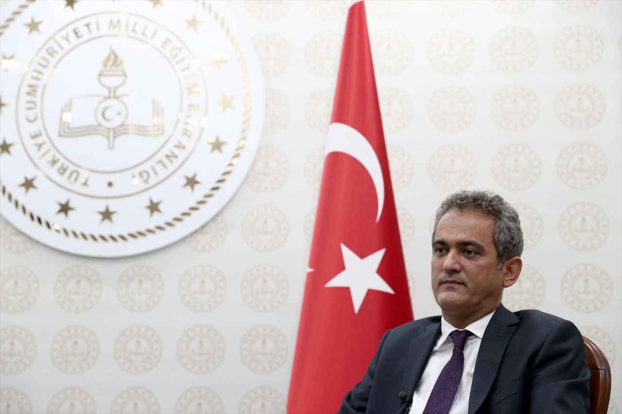 LGS 2022 ilk tercih sonuçlarının açıklanmasının ardından değerlendirmelerde bulunan Bakan Özer: Öğrencilerin öncelikli tercihlerine yerleşme oranı arttı