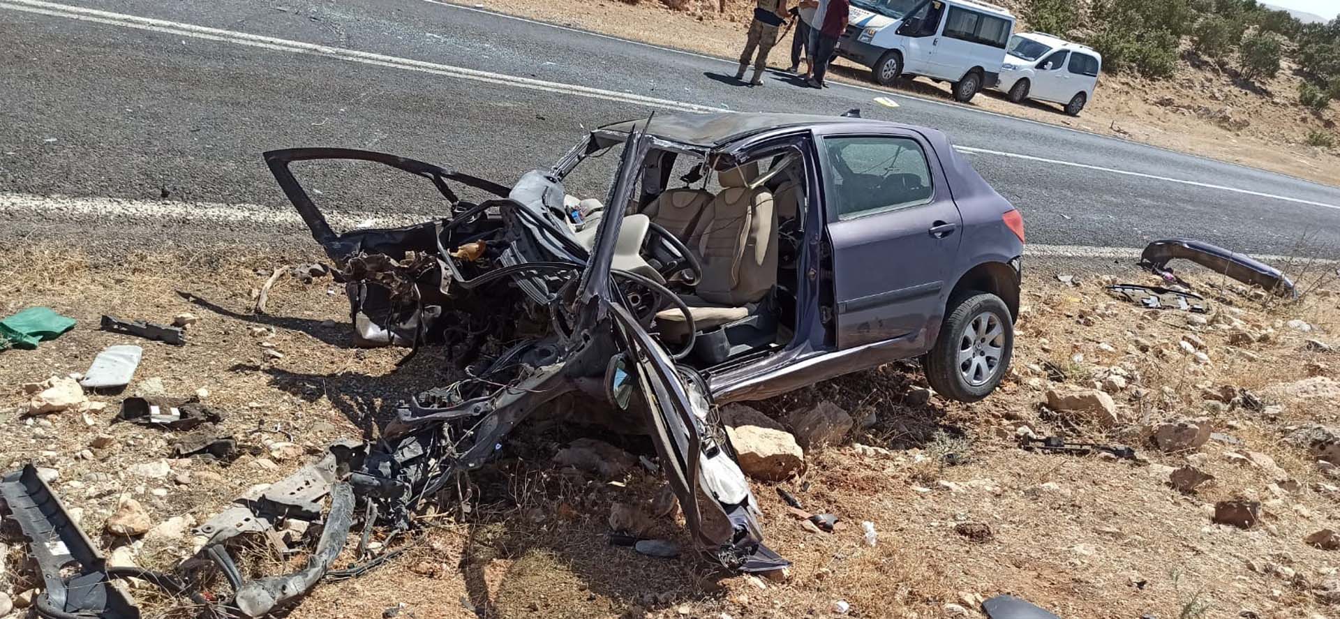 Şırnak İdil'de kaza! Yolcu otobüs ve otomobil kafa kafaya çarpıştı: Merve Batmaz öldü, 11 kişi yaralandı 