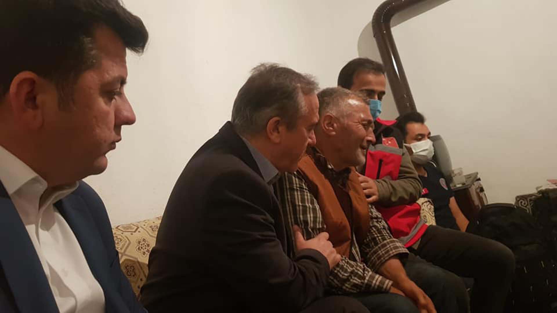 Şehit Piyade Sözleşmeli Er Cüneyt Taşyürek'in ailesi