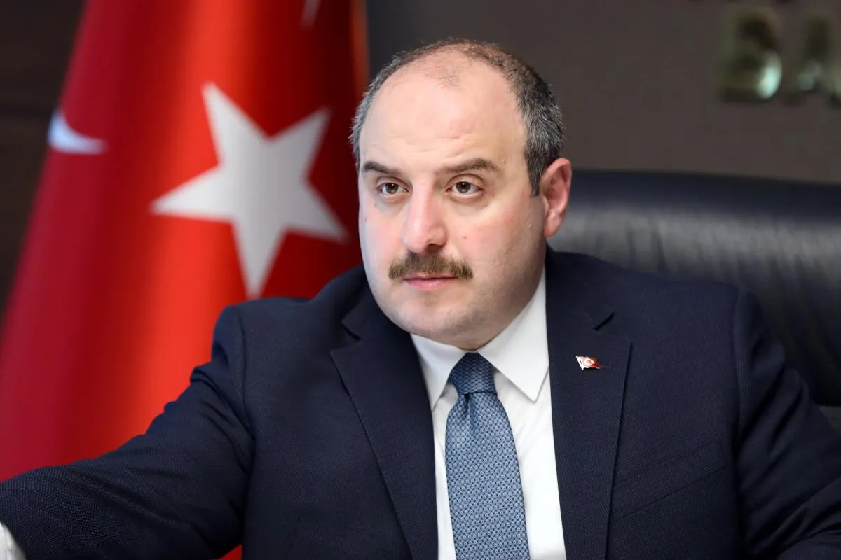 Mustafa Varank, ne muhalefete ne de FOX TV'ye acıdı! Dünyanın en alçak muhalefeti ve en ahlaksız medyası!