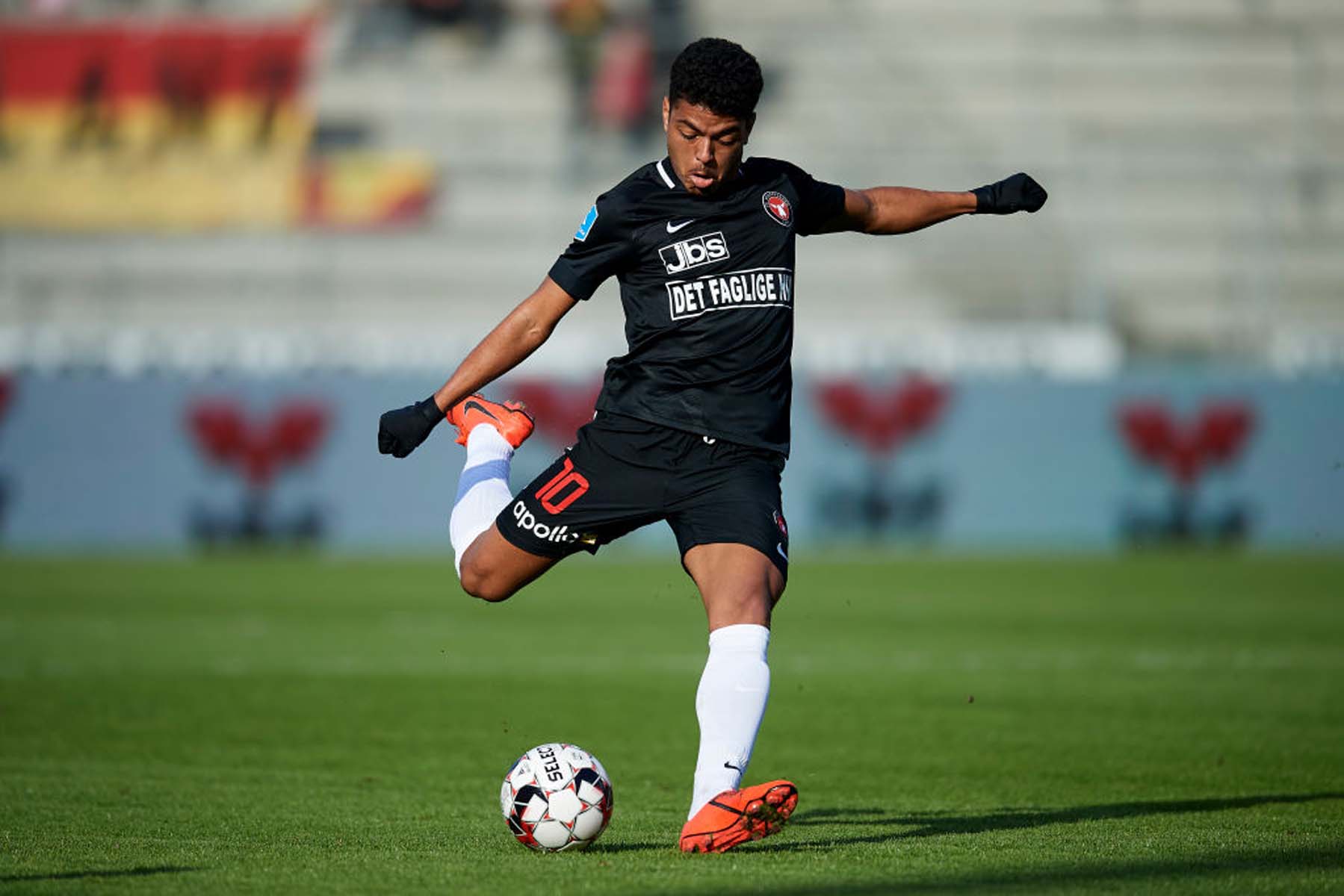 Galatasaray transfer haberleri: Okan Buruk istedi, aslan 3 transfer için taarruza geçti! 