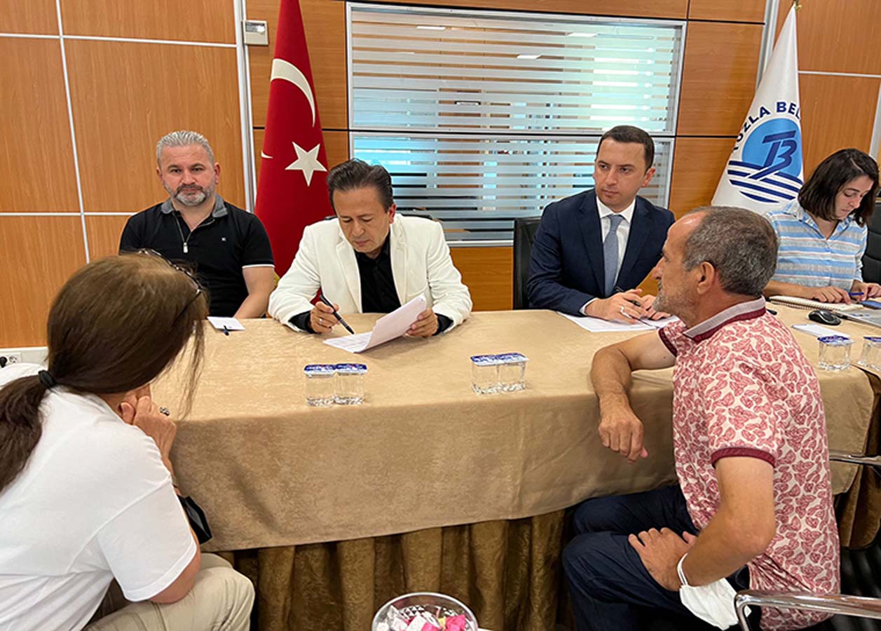 Tuzla Belediye Başkanı Şadi Yazıcı Halk Günü'nde vatandaşlar ile bir araya geldi