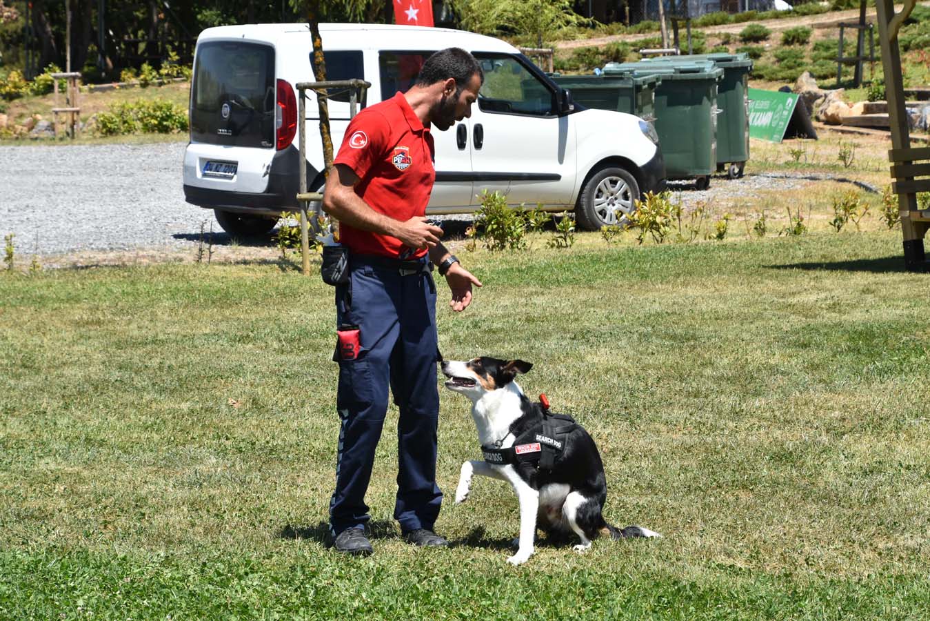 PAEK, Pendik Gençlik Kampı'nda bulunan öğrencilere Afet Bilinci isimli eğitim verdi