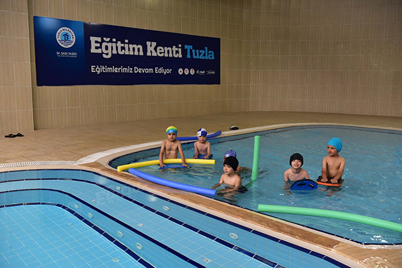 Tuzla Belediyesi AÇEV'de 700 anne ve çocuk farlı branşlarda eğitim görüyor