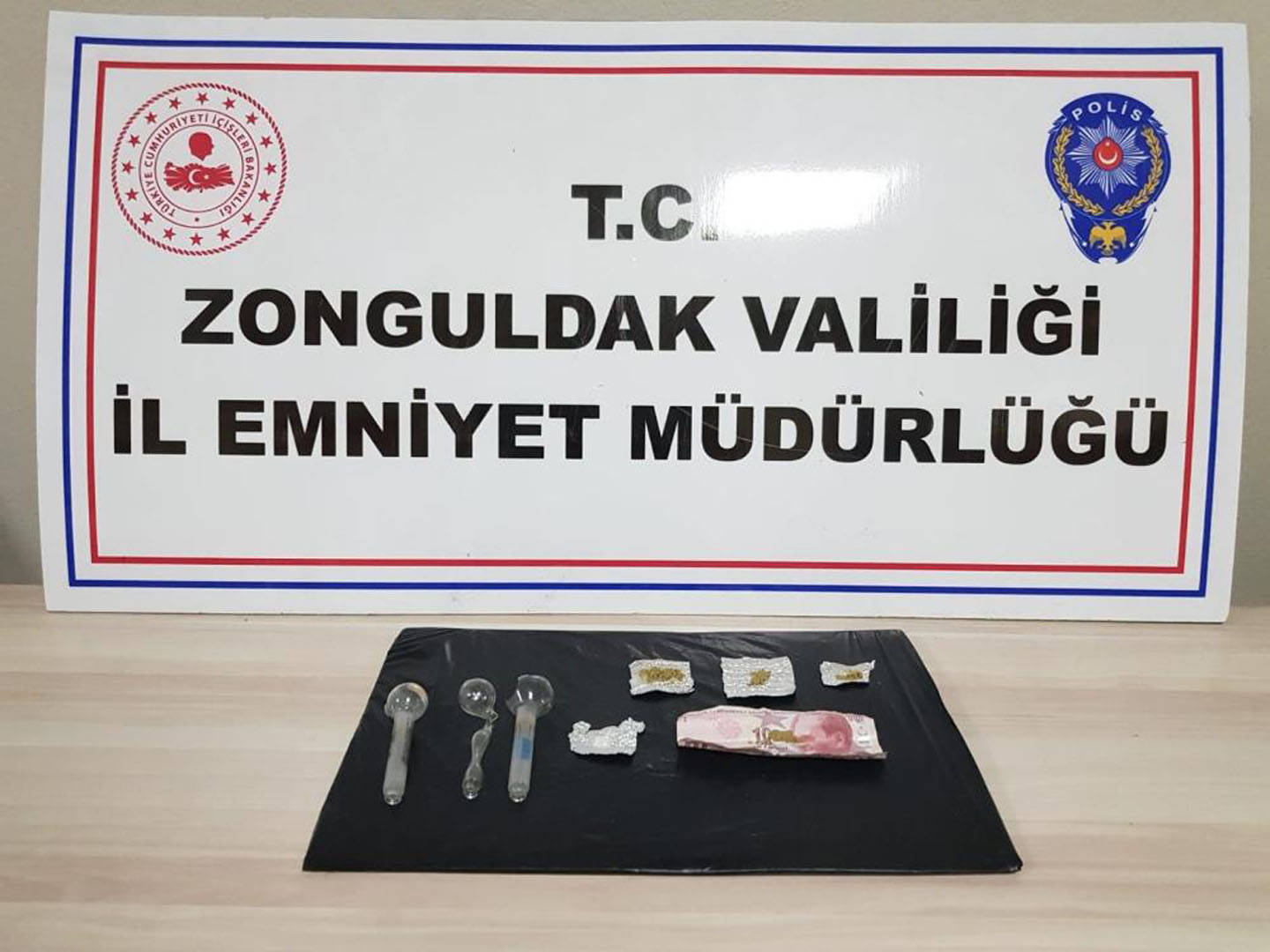 Yunus polisinden nefes kesen operasyon! 13 kişi gözaltına alındı!