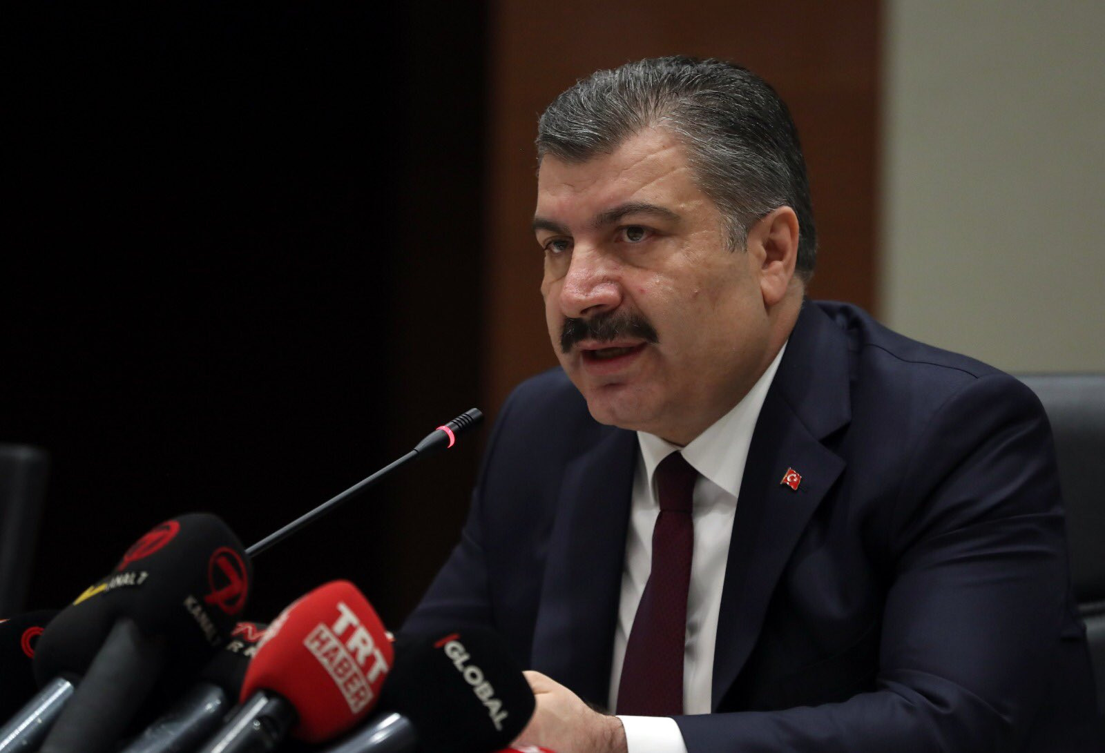 Bakan Koca'dan Yeni sınırlama olacak mı? sorusuna yanıt! 65 yaş üstü vatandaşlarımıza ...