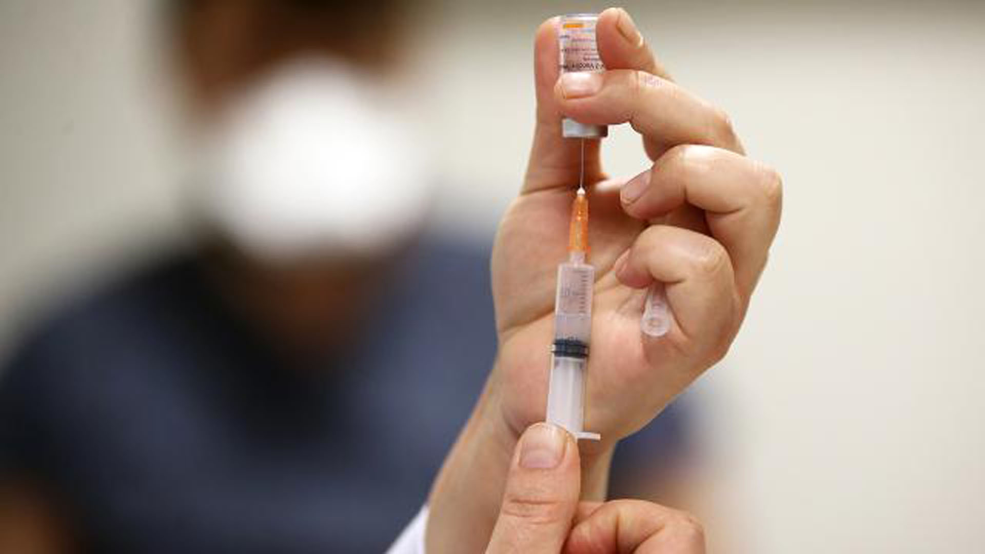 AB'den Covid-19 aşı açıklaması! Yeni aşı için HIPRA firması ile anlaşıldı