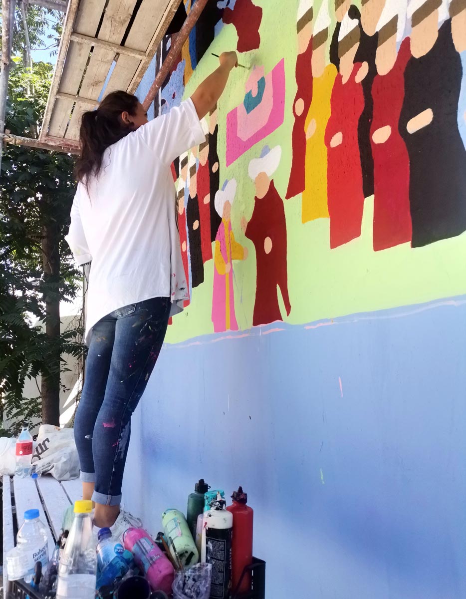 Osmangazi'nin boş duvarları tuval oluyor! Birbirinden güzel resimlerle renklenen duvarlar, vatandaşların beğenisini kazanıyor!