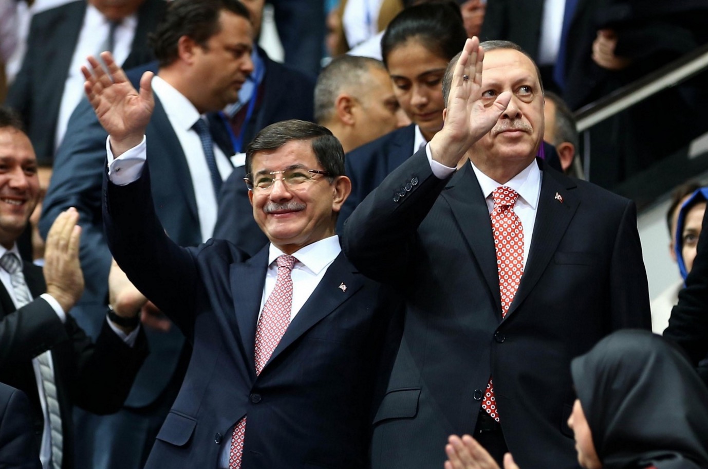 Menfaati biten Davutoğlu, Cumhurbaşkanı Erdoğan'a meydan okudu! Çıksın karşıma!