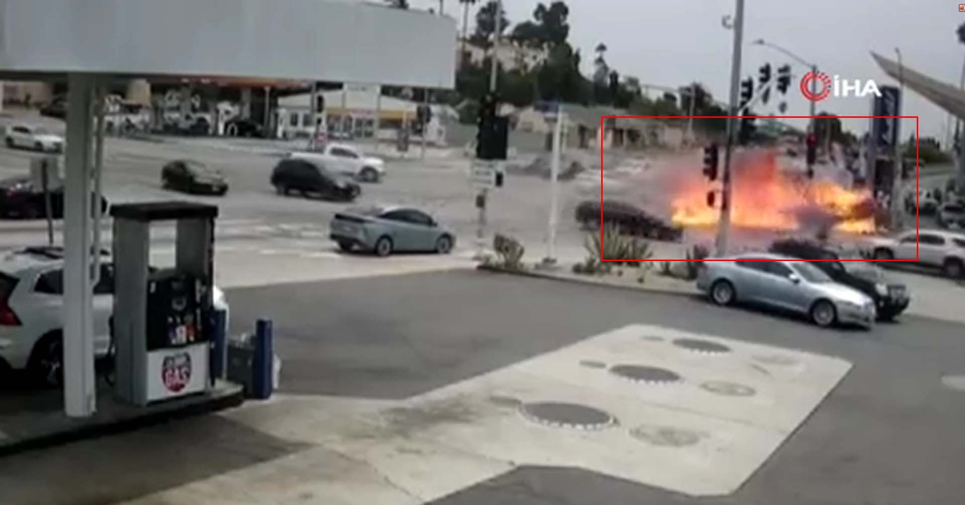 Hızlı olan otomobil araçların arasına daldı! Alev topuna döndü: 5 ölü, 8 yaralı 