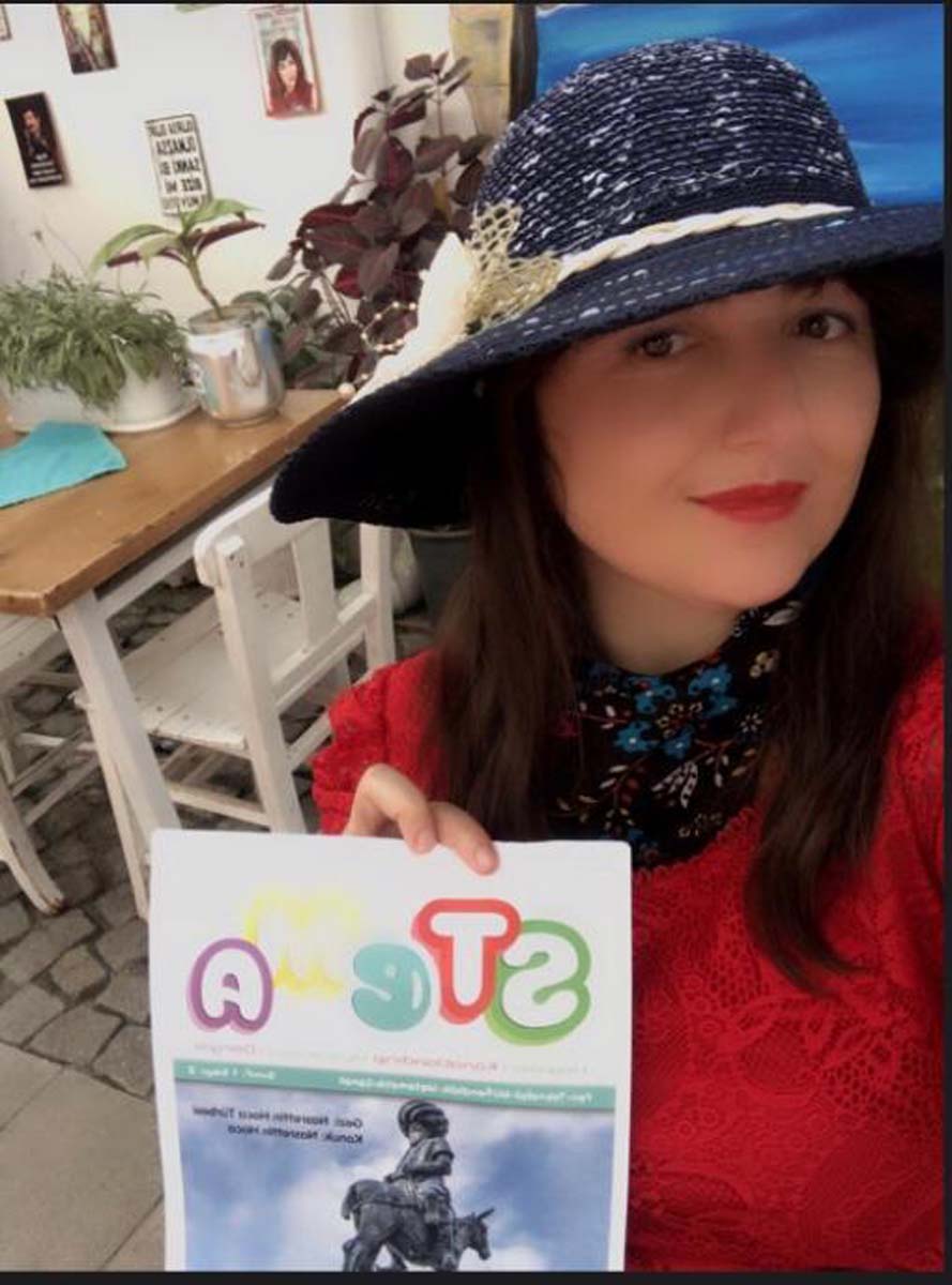 Eğitimci Yazar Seval Orak'ın Metaverse destekli STEM+ a kodlama kitap setleri 81 ilde büyük ilgi gördü