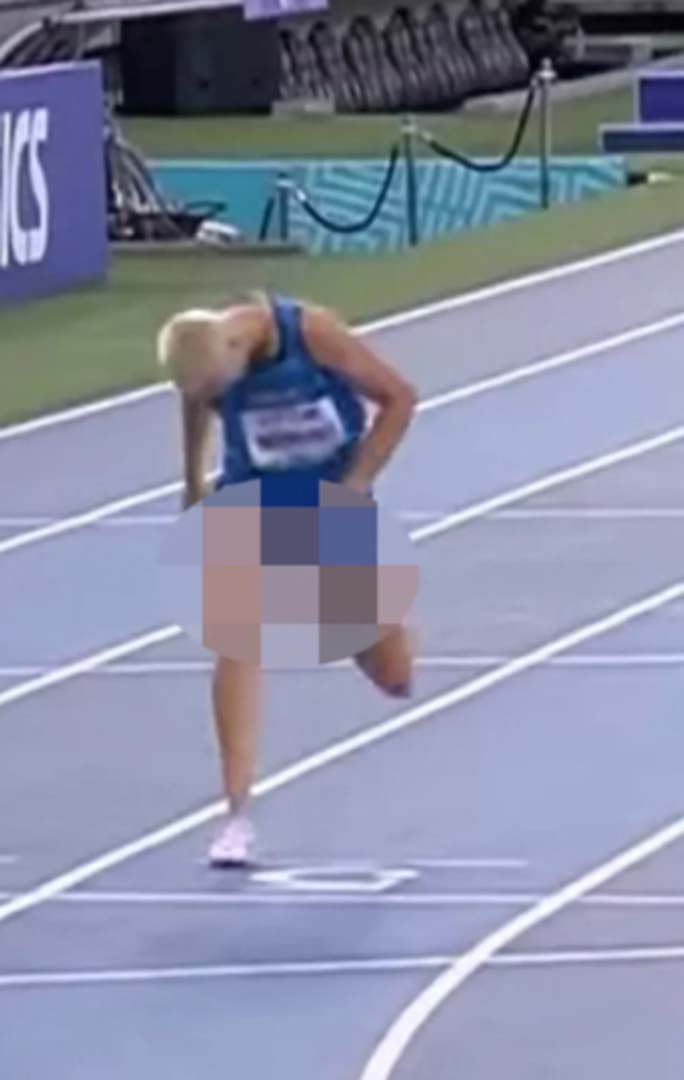 Koşu yarışında cinsel organı şortundan çıktı! 18 yaşındaki genç sporcu ne yapacağını şaşırdı!