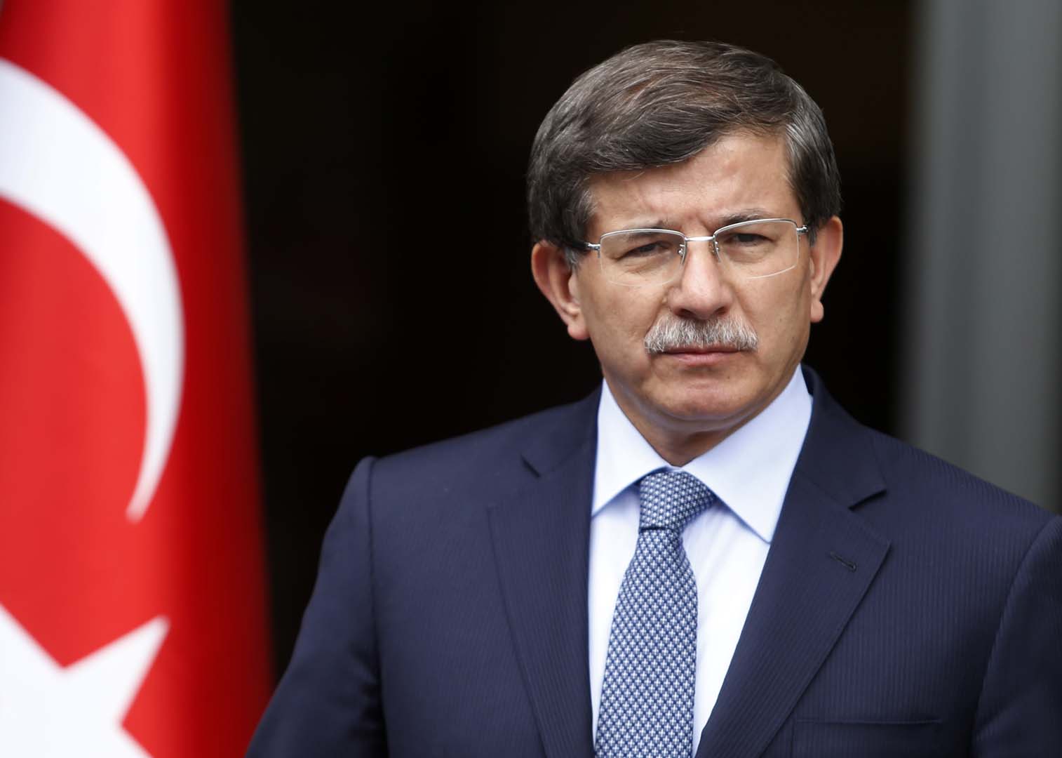 Vatandaşın o sorusu Ahmet Davutoğlu'nu afallattı! Parmağını sallyıp bağırmakla yetindi! Yediğiniz çorbayı nasıl kirlettiniz?