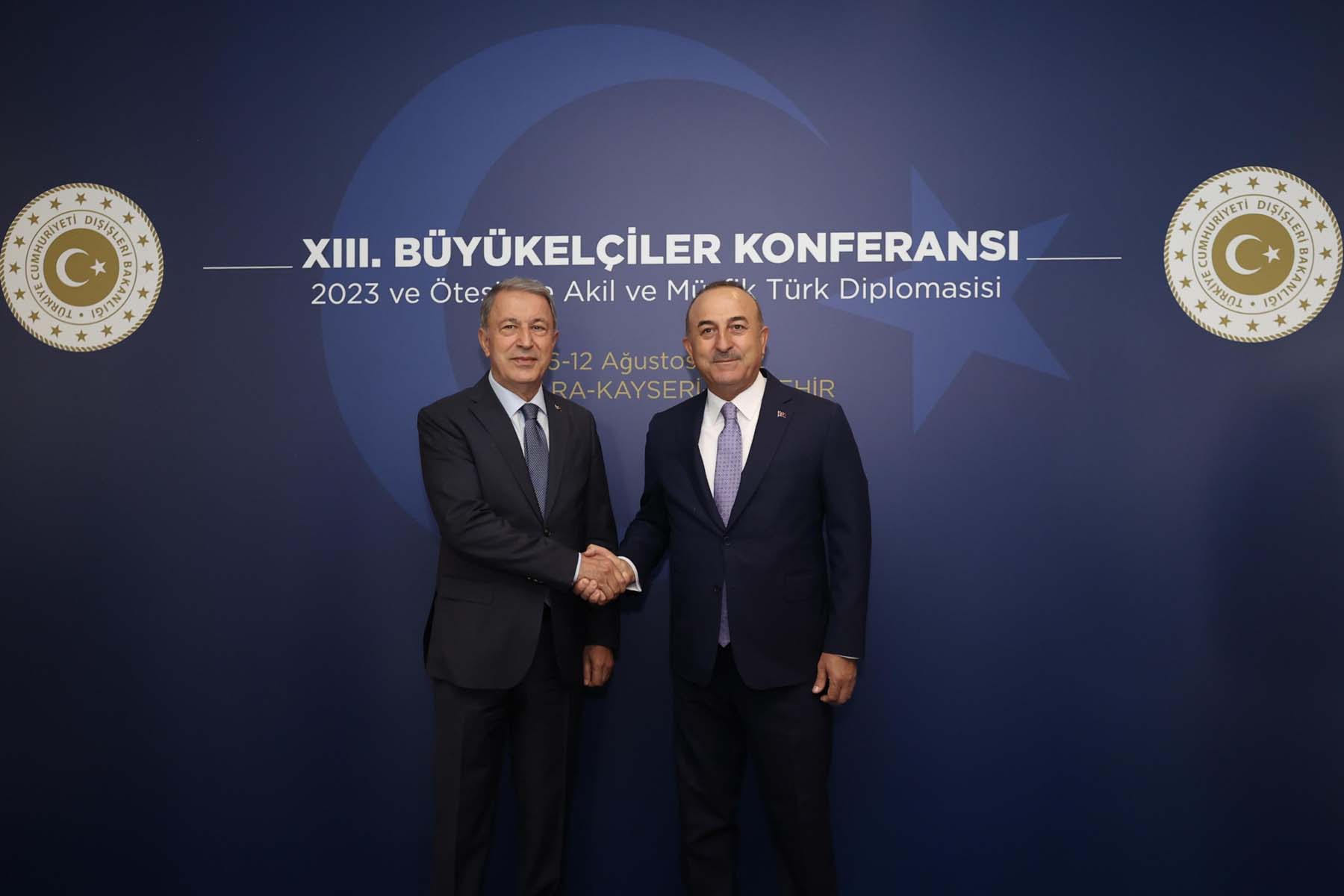 Bakan Akar konuştu! Evlerine dönmelerini sağlayacağız diyerek açıkladı: 9 milyon Suriyeli ile muhatabız 