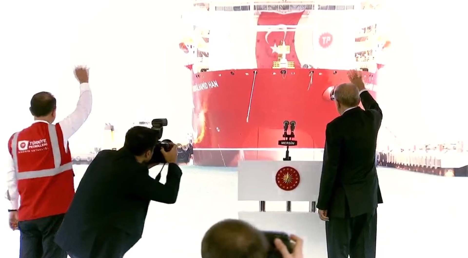 Cumhurbaşkanı Erdoğan'dan önemli açıklamalar! Abdülhamid Han Sondaj Gemisini ilk görev yerine uğurlandı!