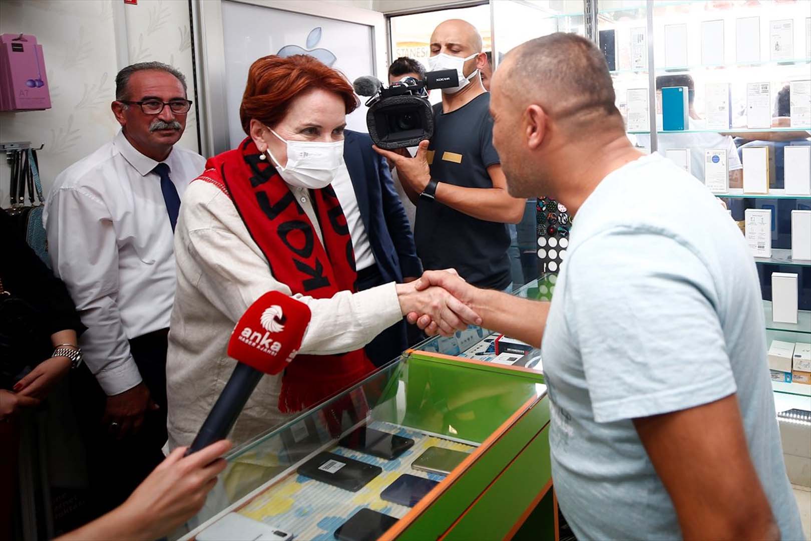 6'lı masanın Cumhurbaşkanı adayı henüz belli olmamışken... Meral Akşener'den Cumhurbaşkanlığı adaylığı için son noktayı koydu!
