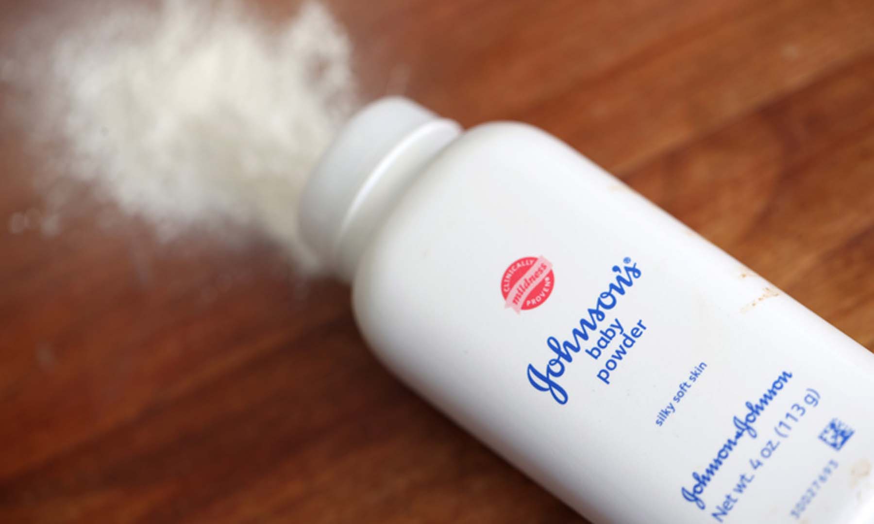 Tüm Dünya'da bebek pudrası olarak kullanılıyordu! İçerisinde kansorojen madde tespit edilen Johson&Johson markalı ürün tüm Dünya'dan çekiliyor!espit edildi!